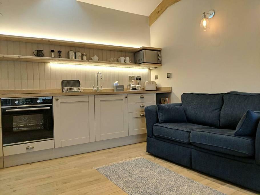 Skittles - Charming One Bedroom Apartment - Parking - Easy Access To Bath Box  Extérieur photo