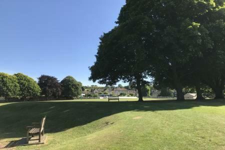 Skittles - Charming One Bedroom Apartment - Parking - Easy Access To Bath Box  Extérieur photo